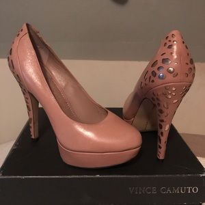 Vince Camuto pumps